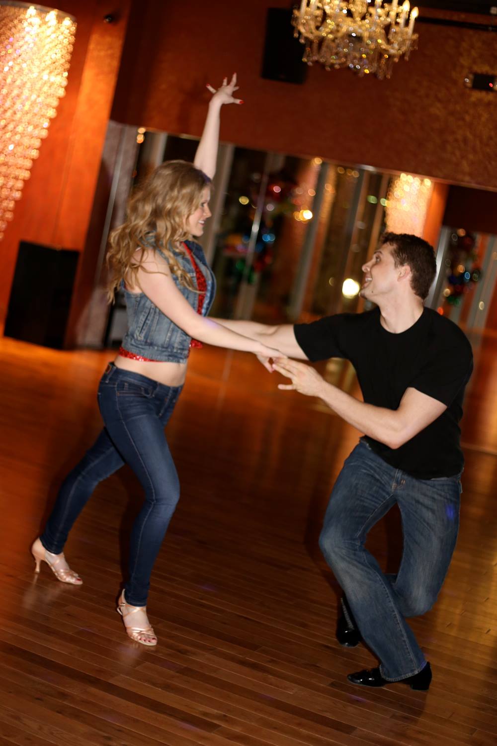 Dance-in-dance-with-me-studios